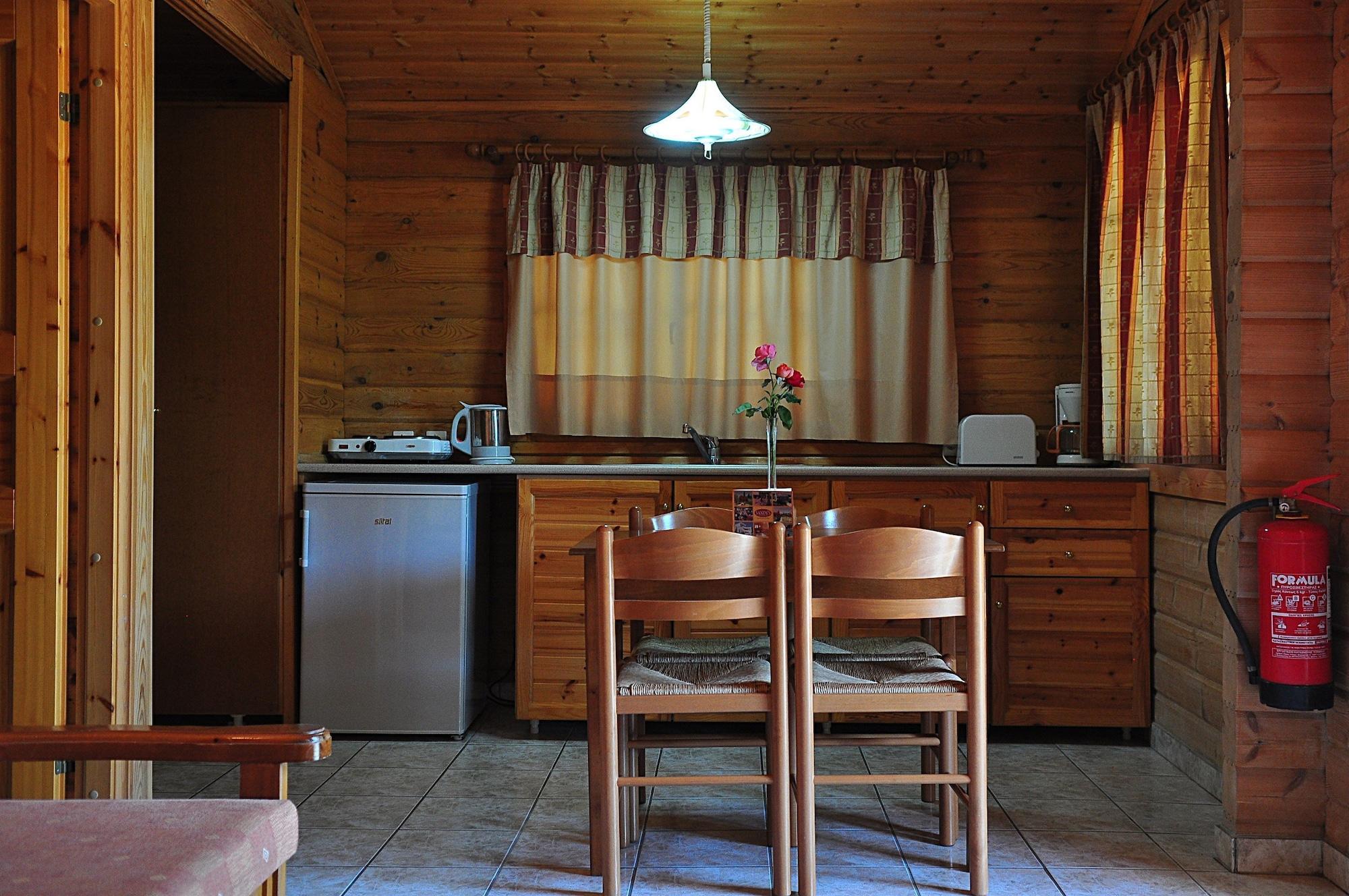 Sandys Studios Apartments And Log Villas Psalidi  Eksteriør billede