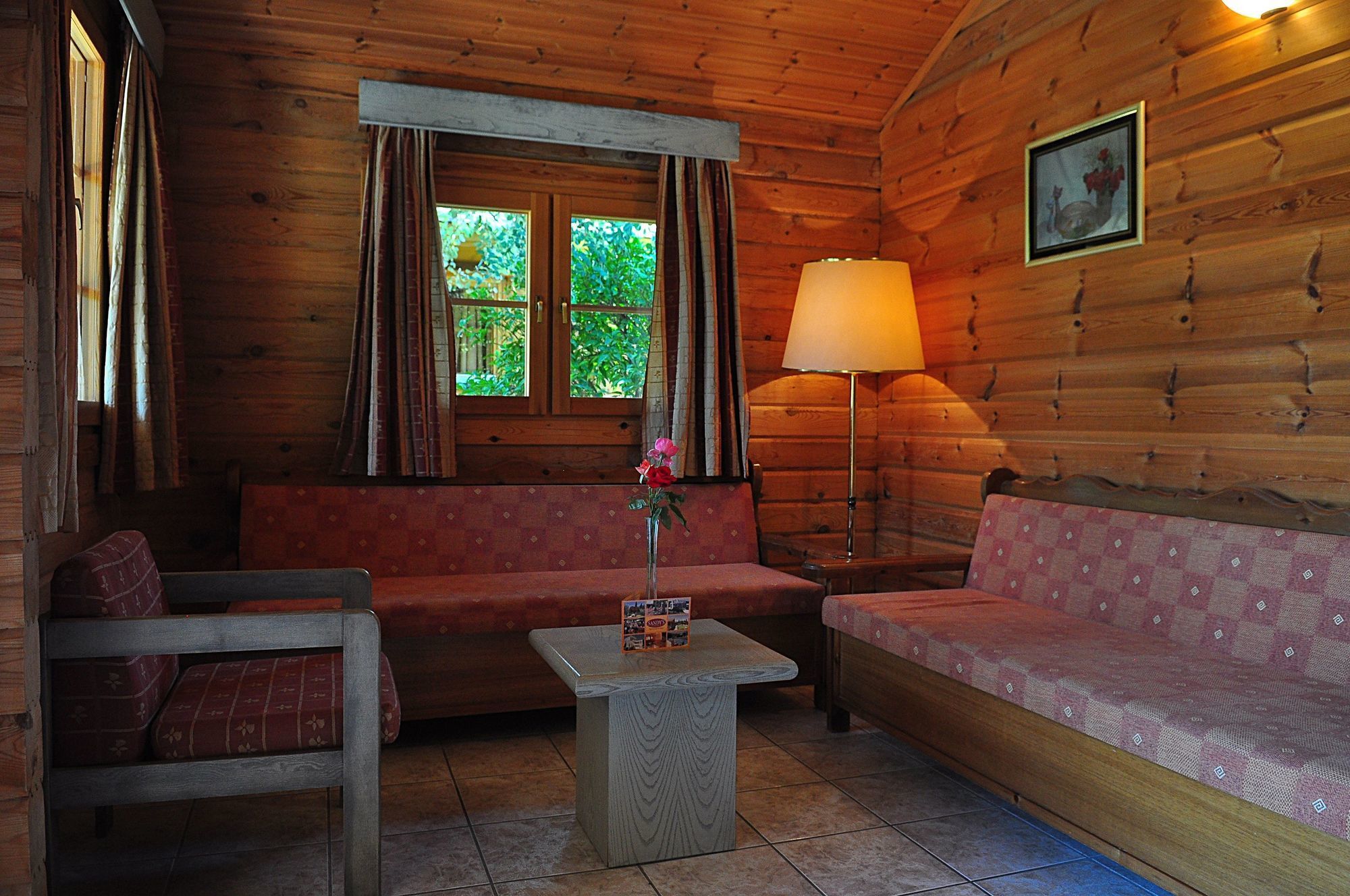 Sandys Studios Apartments And Log Villas Psalidi  Eksteriør billede